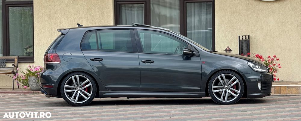 Volkswagen Golf 2.0 GTI DSG Edition 35 - 34