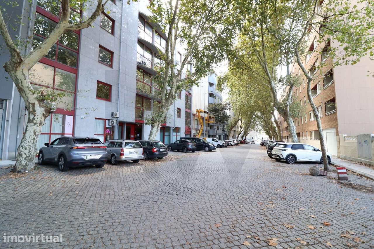 Loja para Venda – Matosinhos Sul | Edifício Primaz - Grande imagem: 2/13