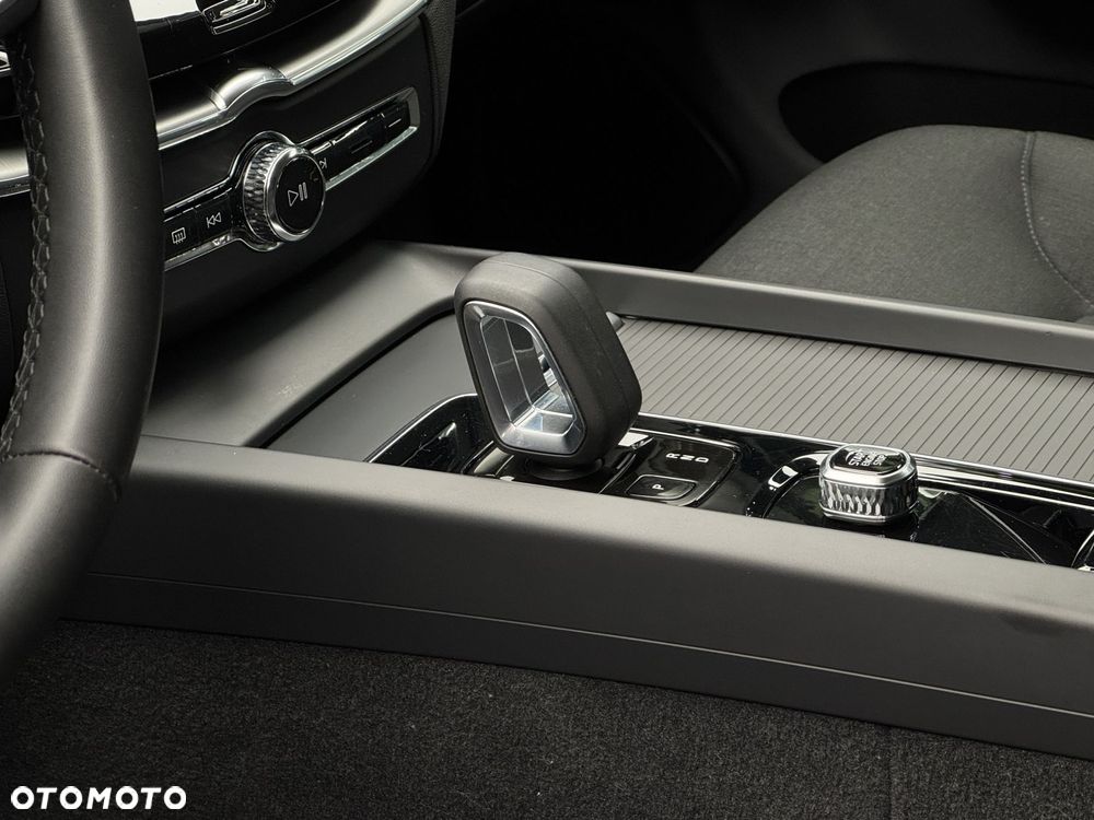 Volvo XC 60 B4 B Core - 11
