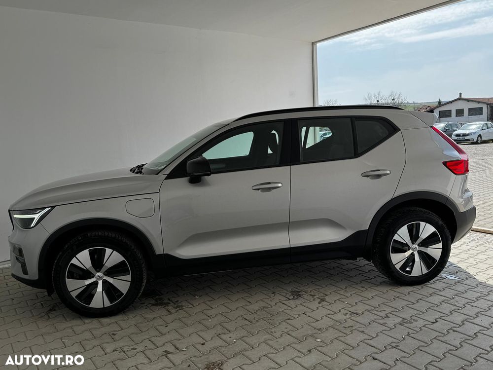 Volvo XC 40 Recharge T5 Twin Engine AT7 R-Design - 4