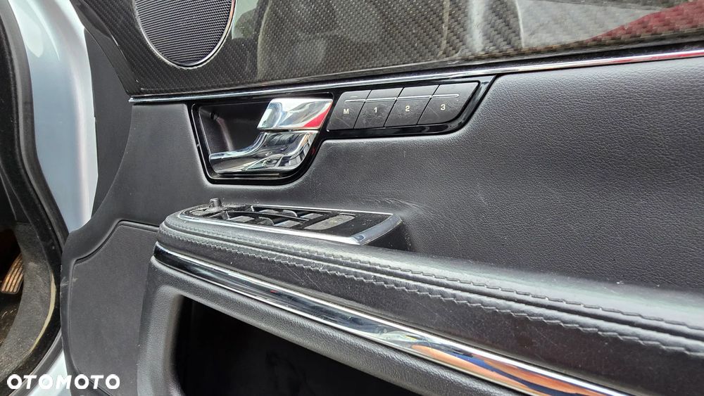 Jaguar XJ 3.0 D V6 Luxury - 18
