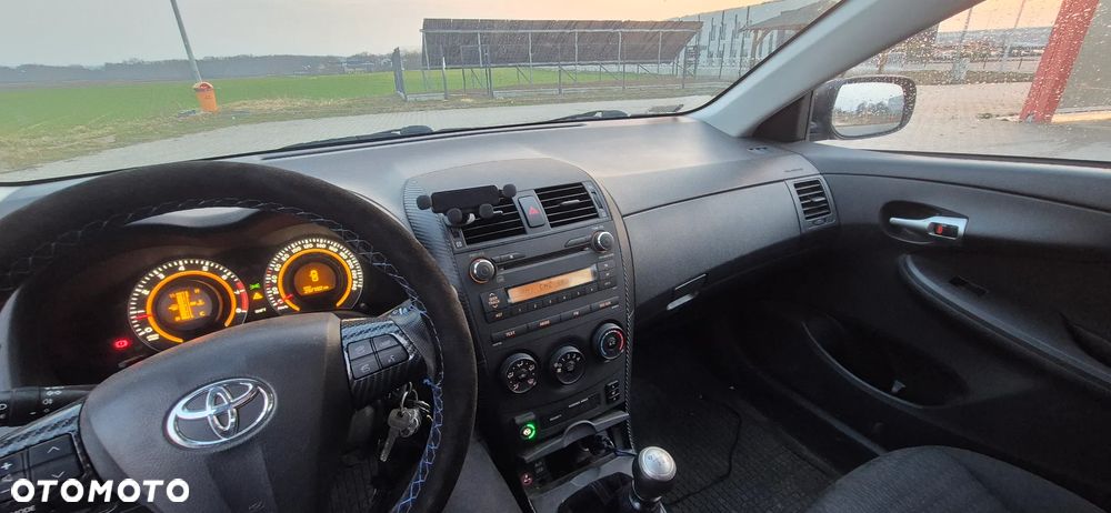 Toyota Corolla 1.6 Premium - 13