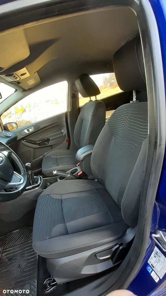 Ford Fiesta - 8