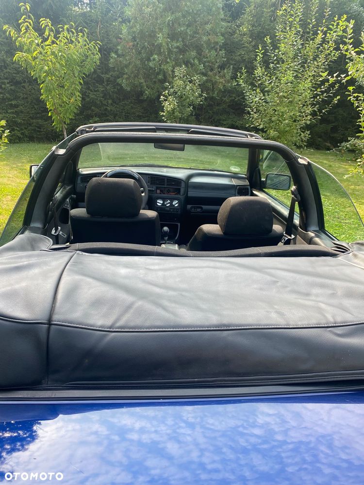 Volkswagen Golf - 8