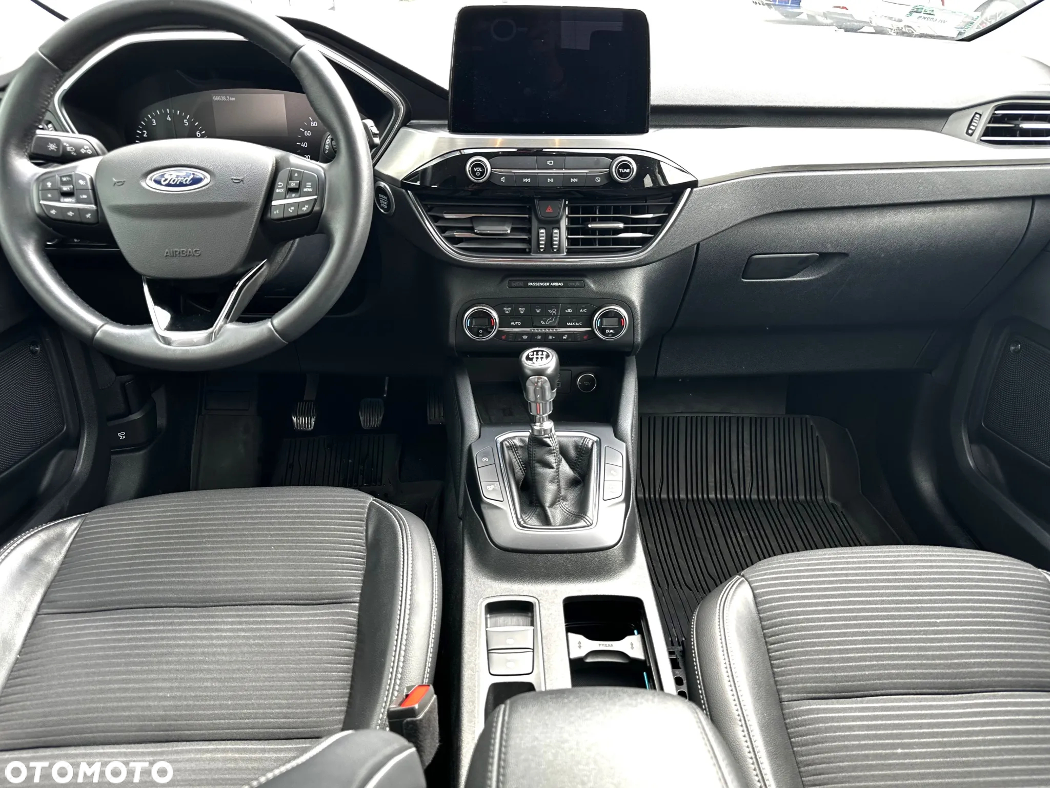 Ford Kuga 1.5 EcoBoost FWD Titanium ASS - 12