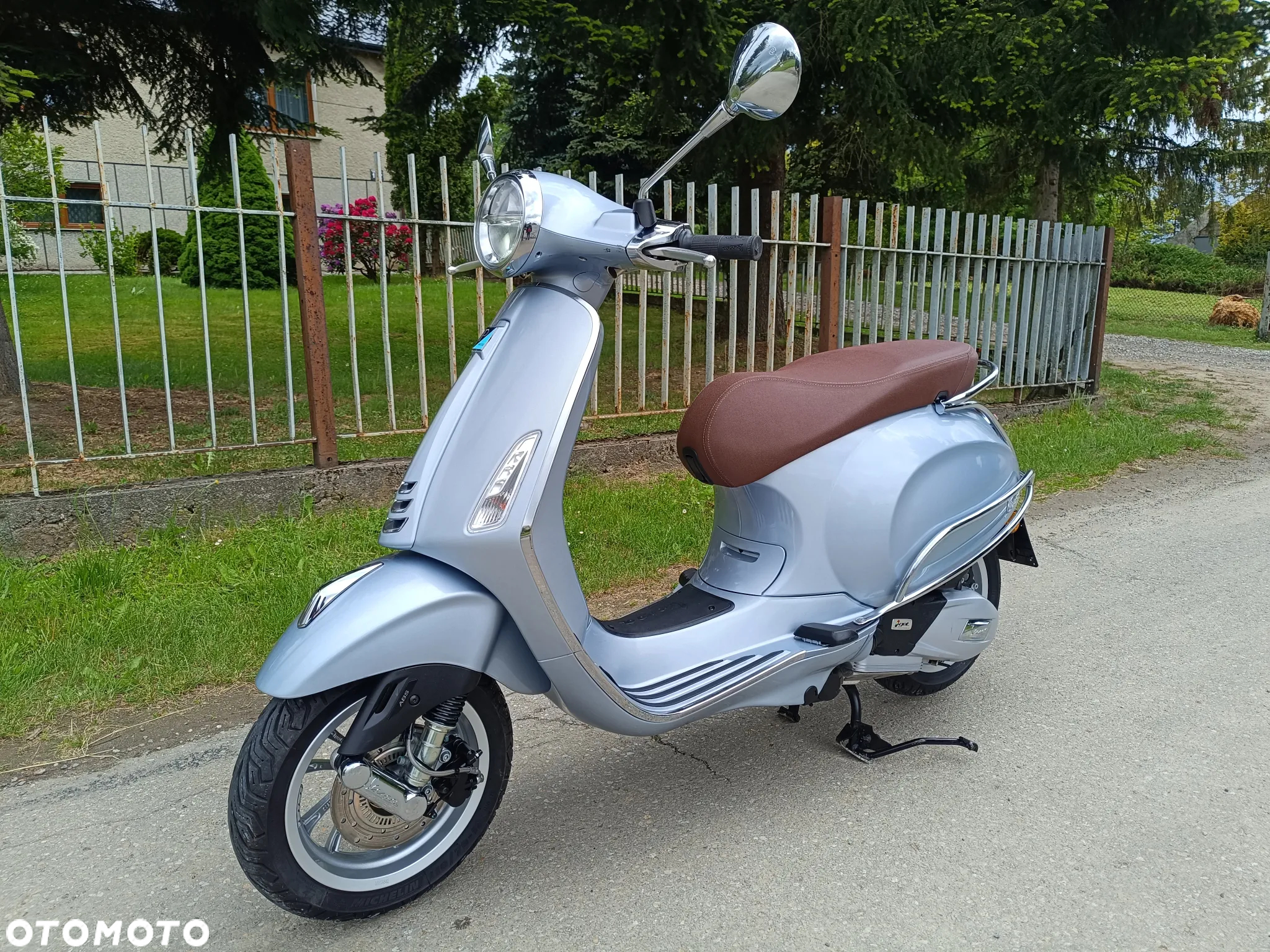 Piaggio Vespa - 2