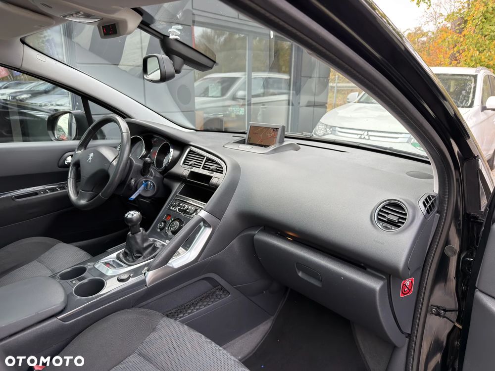 Peugeot 3008 1.6 Premium - 9