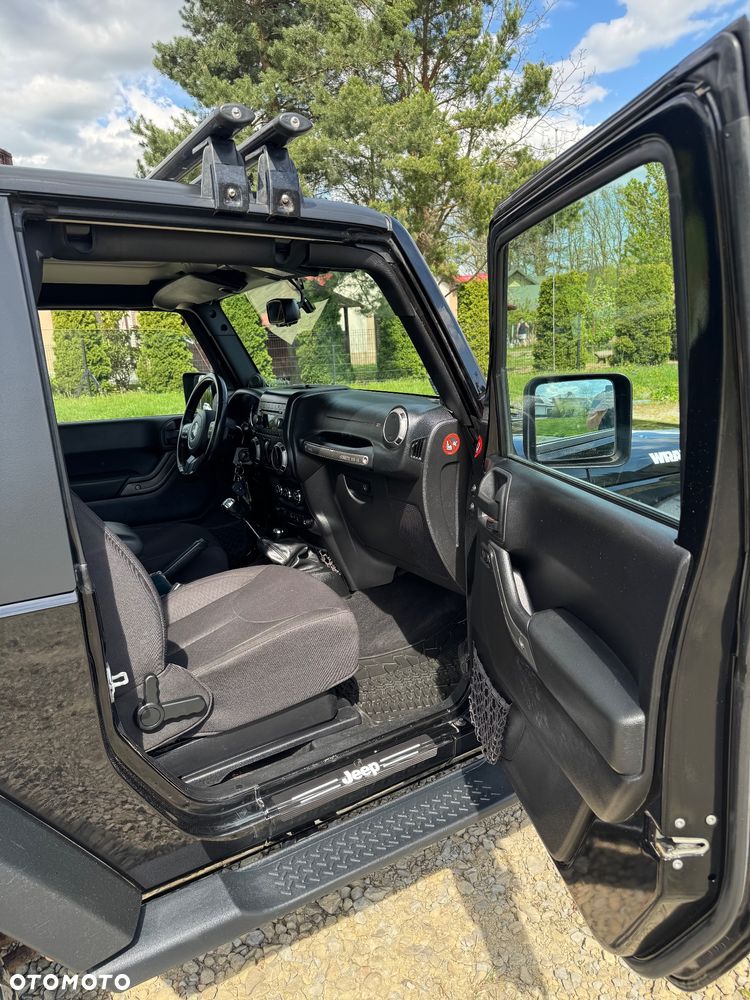Jeep Wrangler - 13