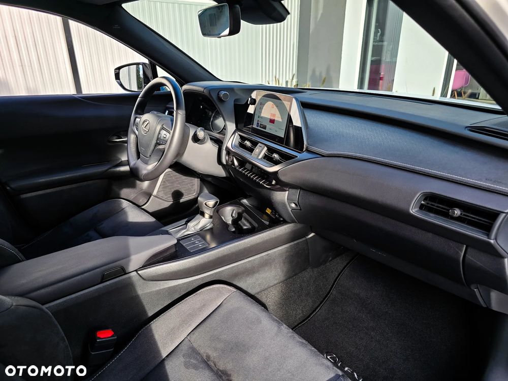 Lexus UX 250h GPF Business 2WD - 11
