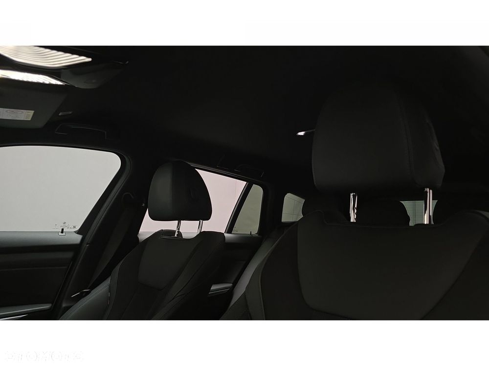 BMW Seria 3 320d xDrive M Sport sport - 18