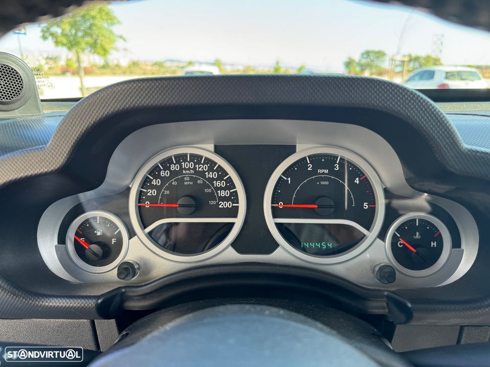 Jeep Wrangler Unlimited - 6