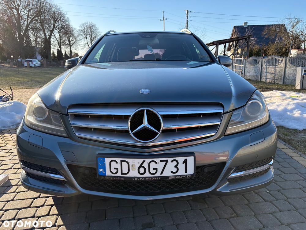 Mercedes-Benz Klasa C 220 CDI DPF Automatik BlueEFFICIENCY Avantgarde - 2