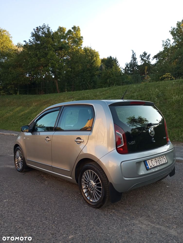 Volkswagen up! cheer - 4