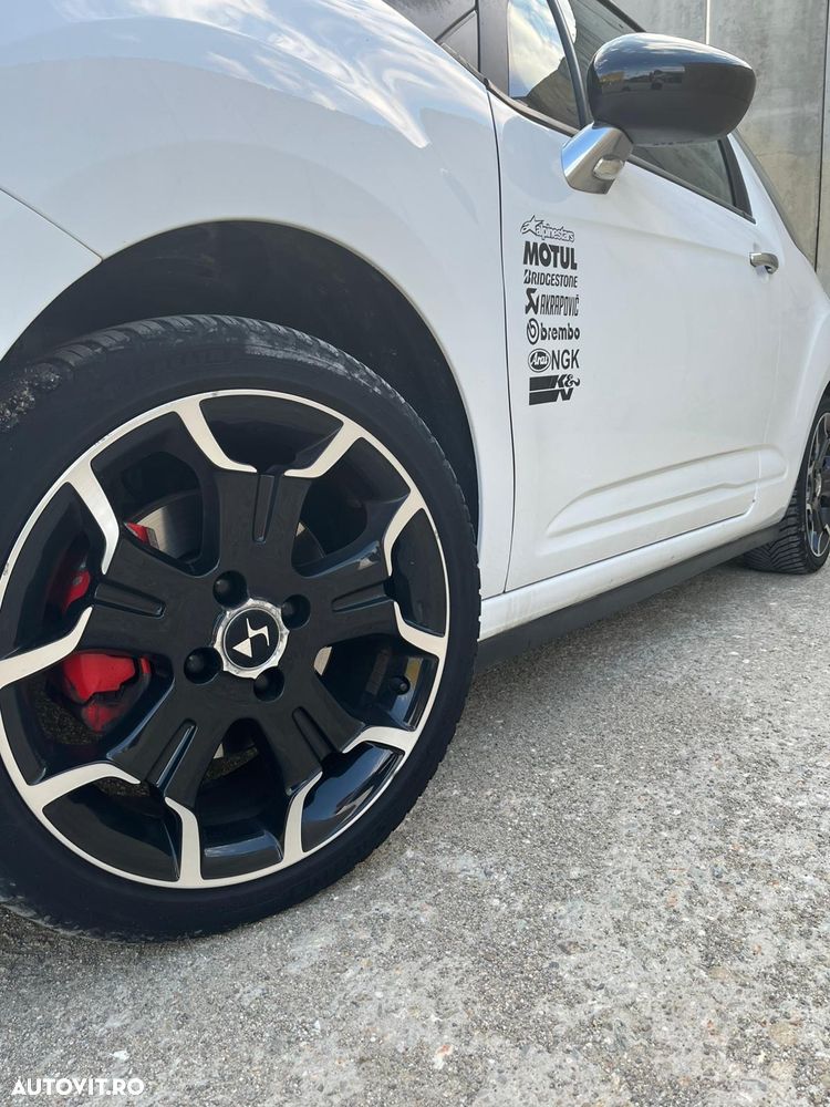 Citroën DS3 VTi 120 SoChic - 4