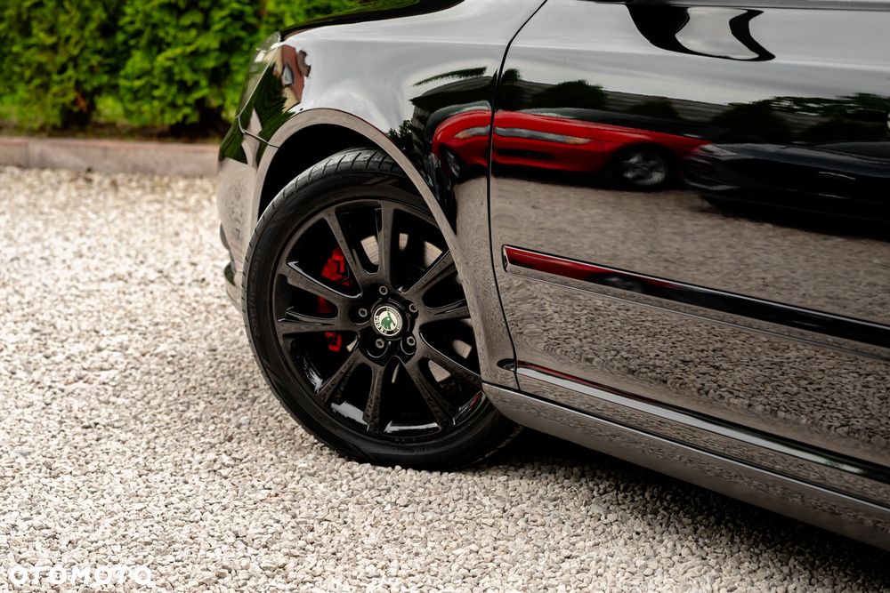 Skoda Octavia 2.0 TSI RS - 12