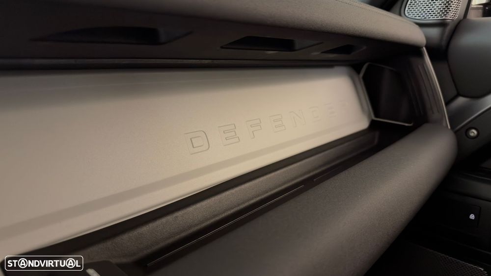 Land Rover Defender 110 D250 X-Dynamic HSE - 23