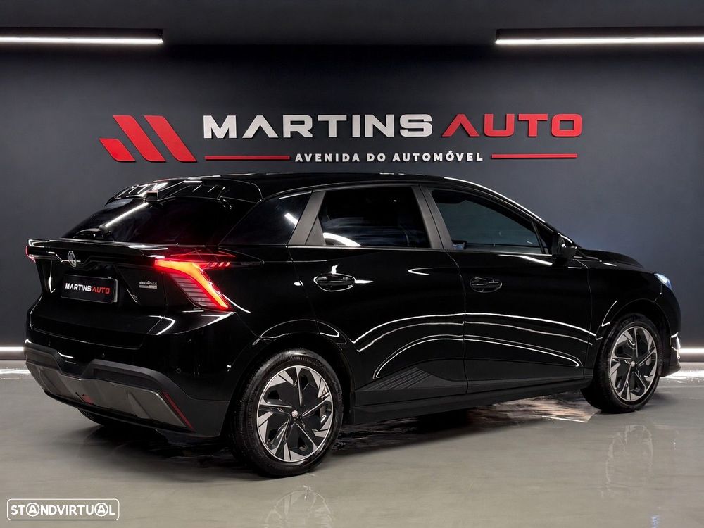 MG MG4 64 kWh Luxury - 4