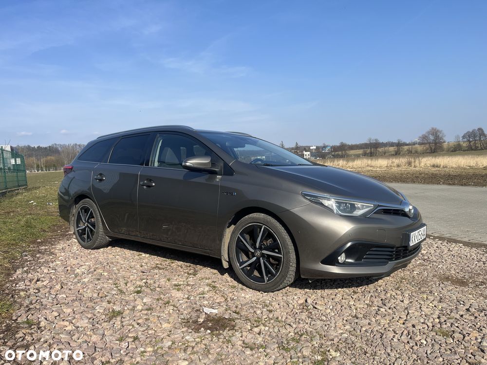 Toyota Auris - 2