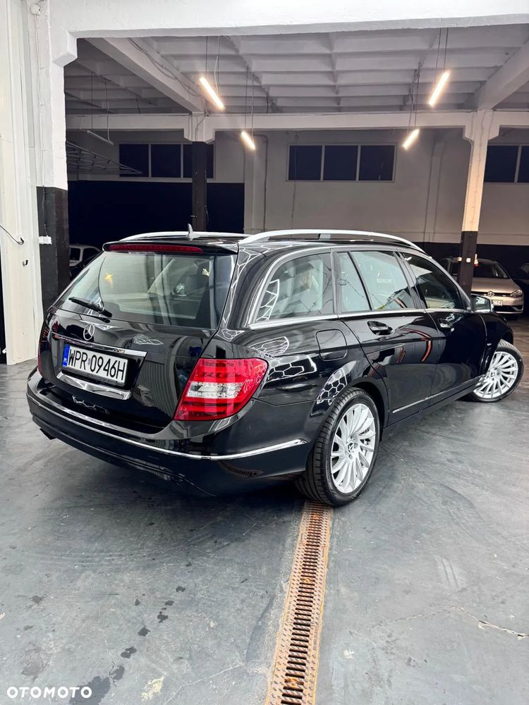 Mercedes-Benz Klasa C - 22