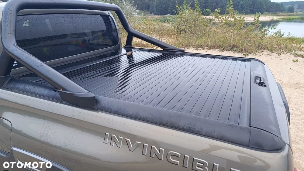 Toyota Hilux 2.8 D-4D Double Cab Invincible Sport 4x4 - 19