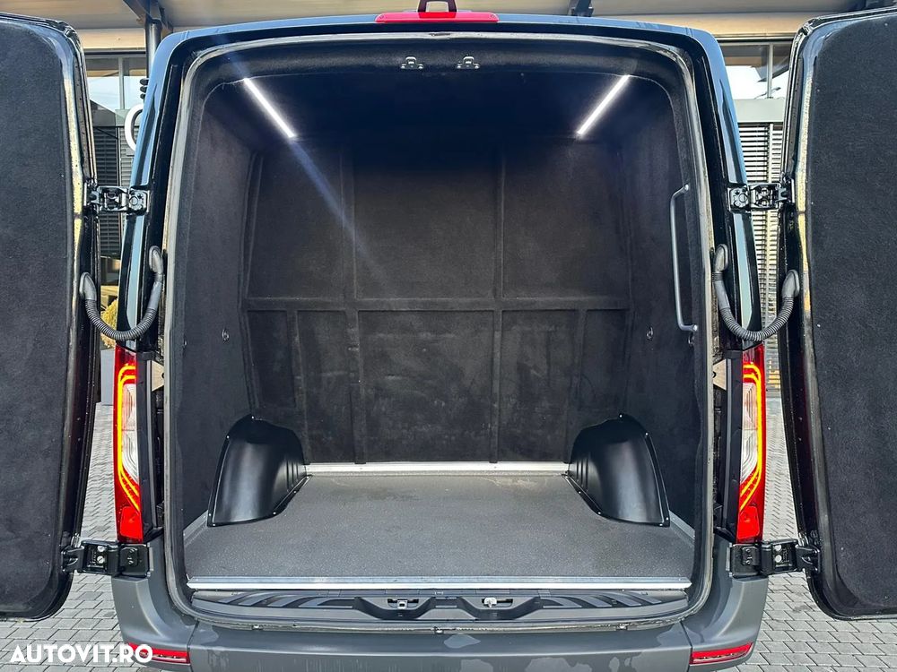 Mercedes-Benz Sprinter Tourer 317 CDI 170CP L2H1 RWD 6MT Pro - 18