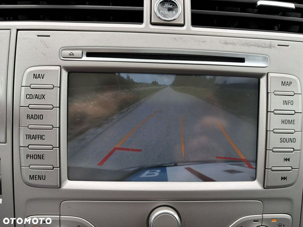 Ford Kuga - 22