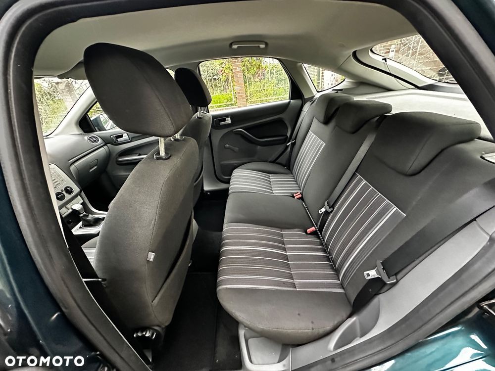 Ford Focus 1.4 16V Fun - 14
