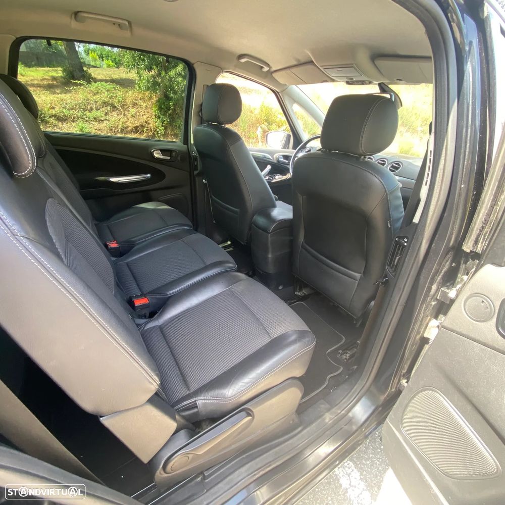 Ford S-Max 2.0 TDCi Titanium 7L - 13