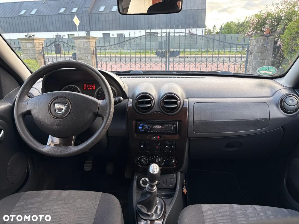 Dacia Duster 1.6 16V 4x4 - 9