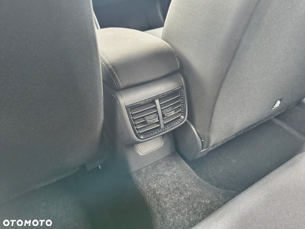 Skoda Fabia 1.0 Essence - 18