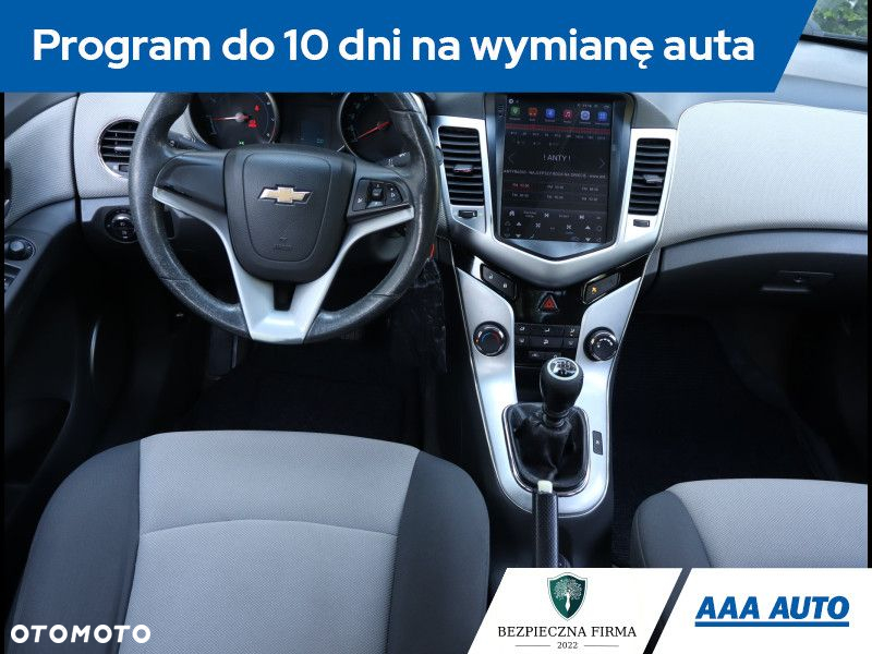 Chevrolet Cruze - 8