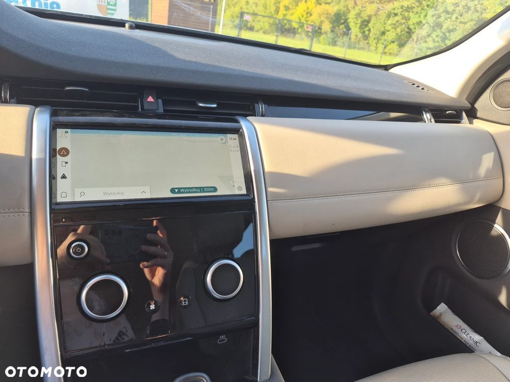 Land Rover Discovery Sport 2.0 D200 mHEV Dynamic S - 15