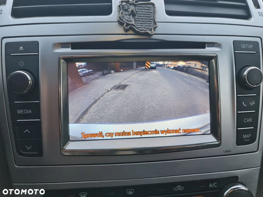 Toyota Avensis 2.0 D-4D Premium - 18