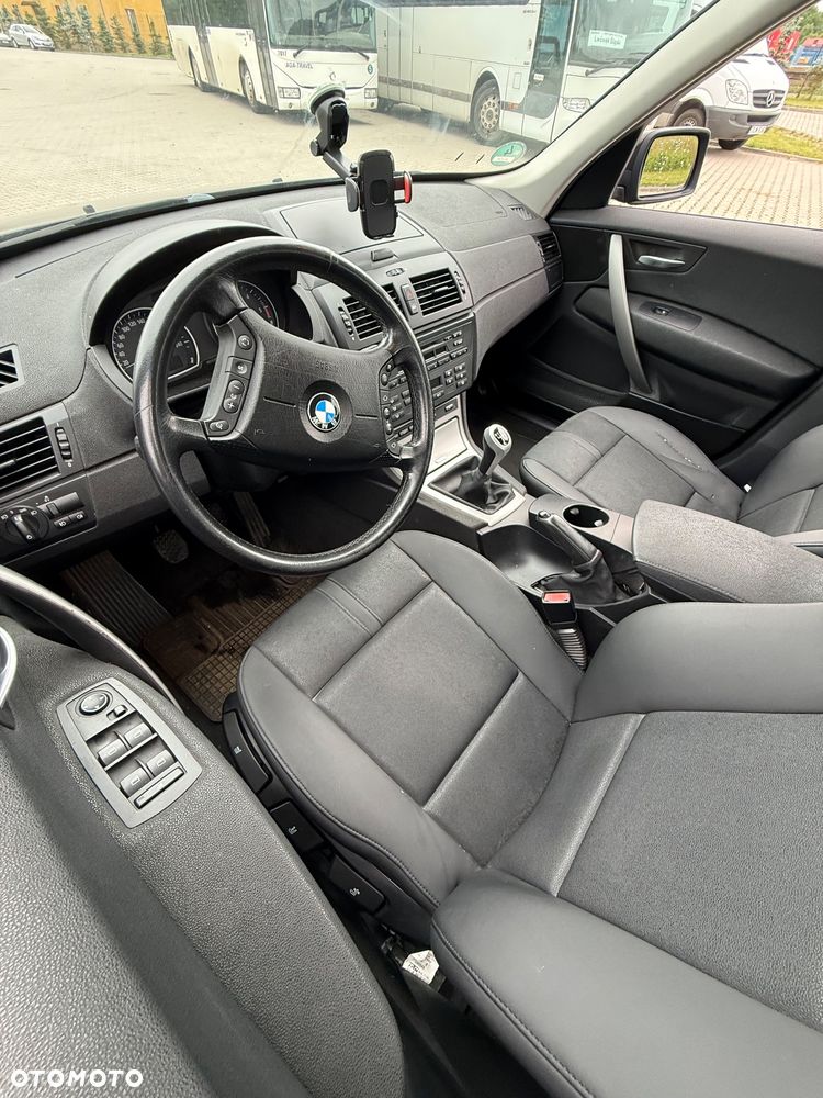 BMW X3 2.0d - 8