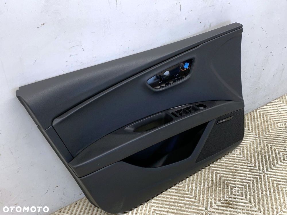BOCZEK DRZWI LEWY PRZÓD - 149.00 PLN - SEAT LEON (5F1) 2012 - 2022 2.0 TDI 110 kW [150 KM] olej - 2