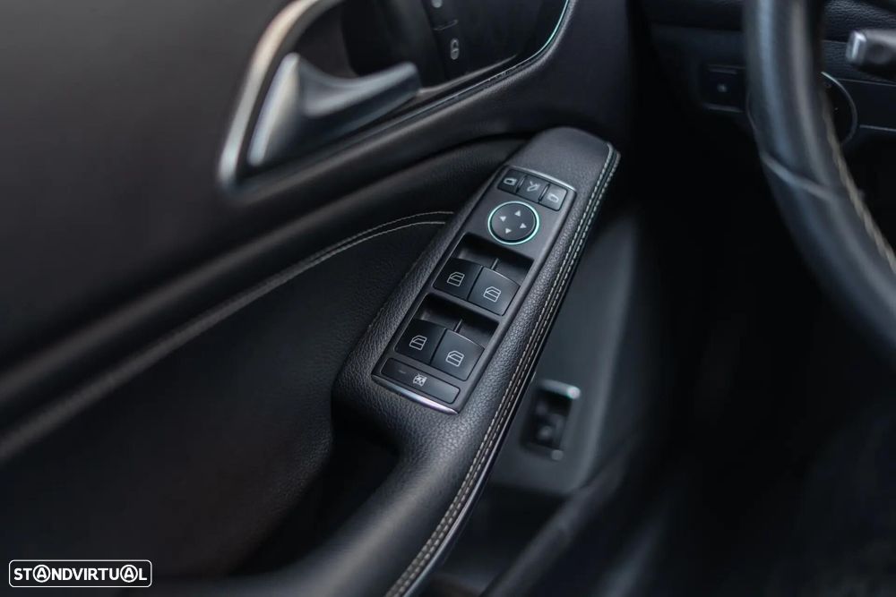 Mercedes-Benz CLA 180 d Urban - 39