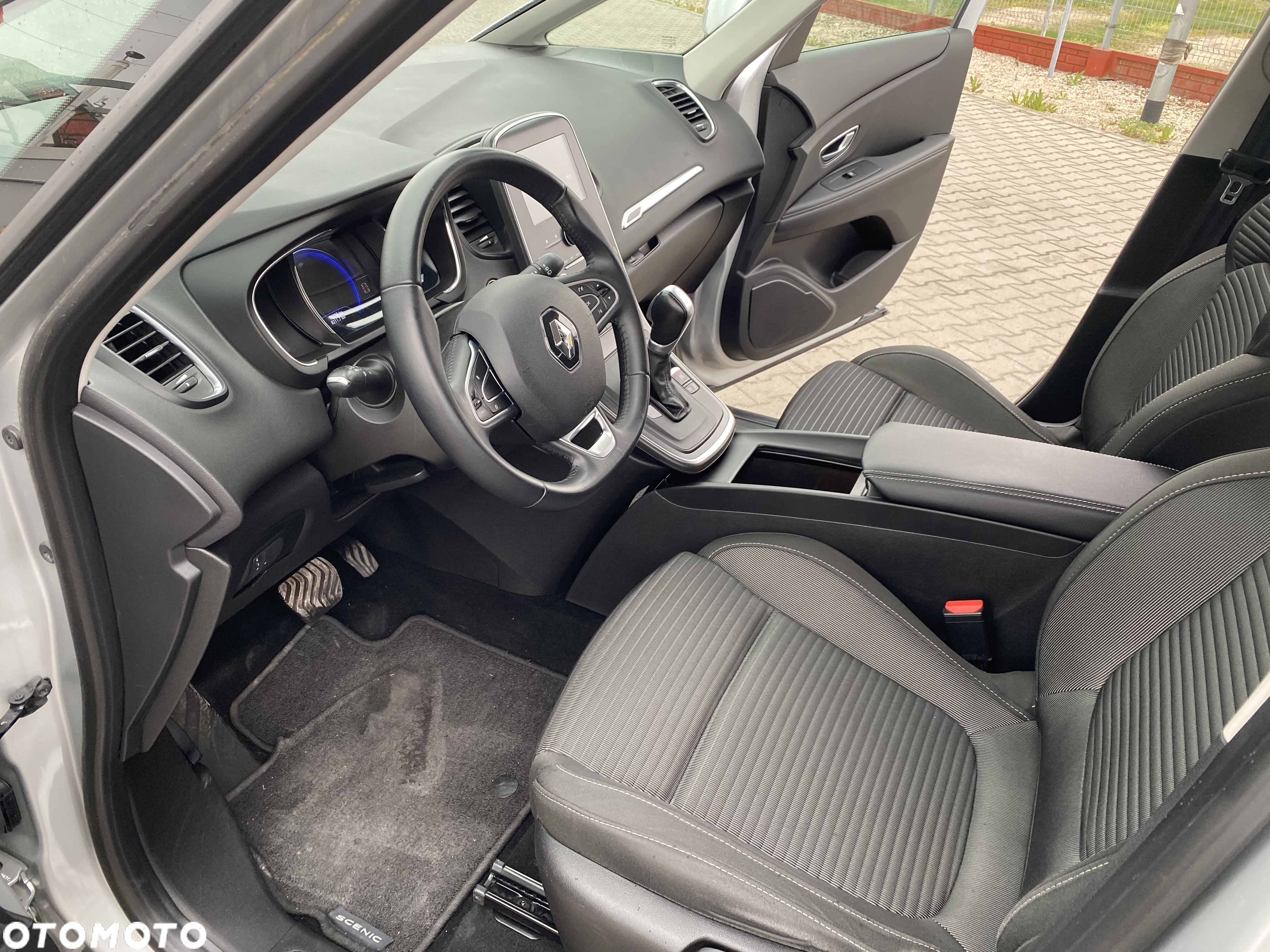 Renault Scenic 1.3 TCe Energy Intens EDC - 5
