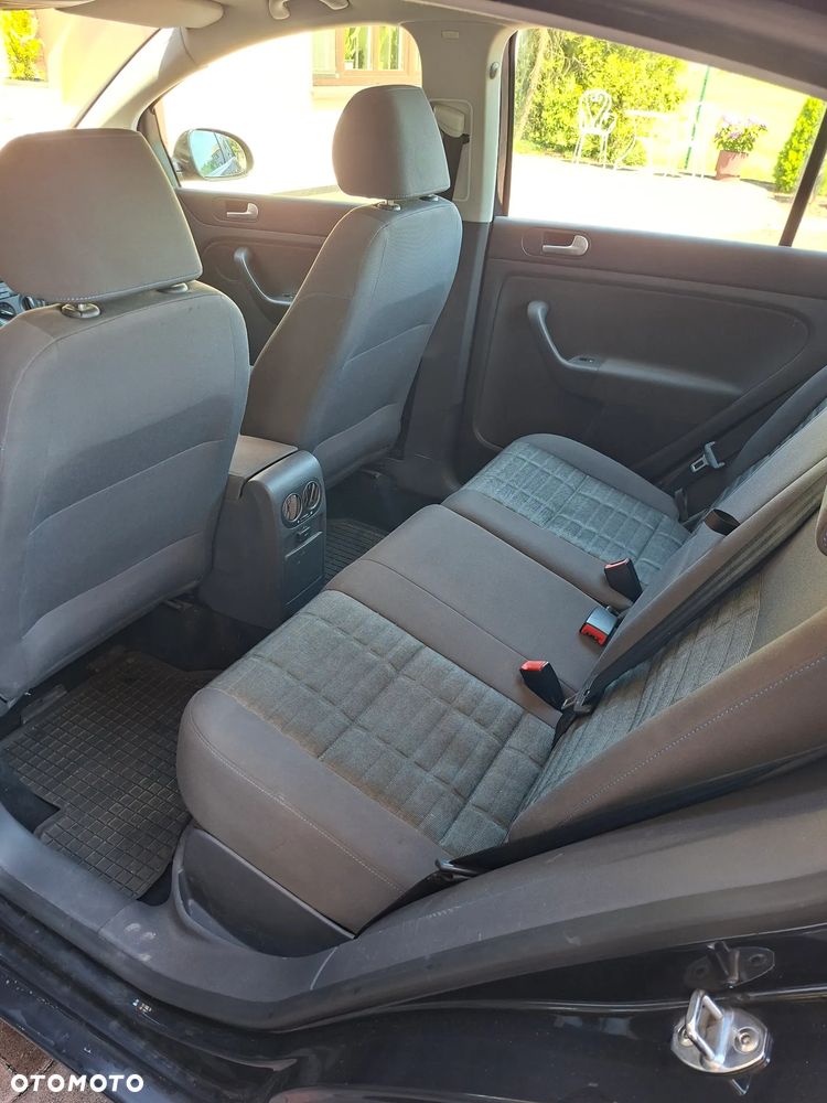 Volkswagen Golf Plus - 9