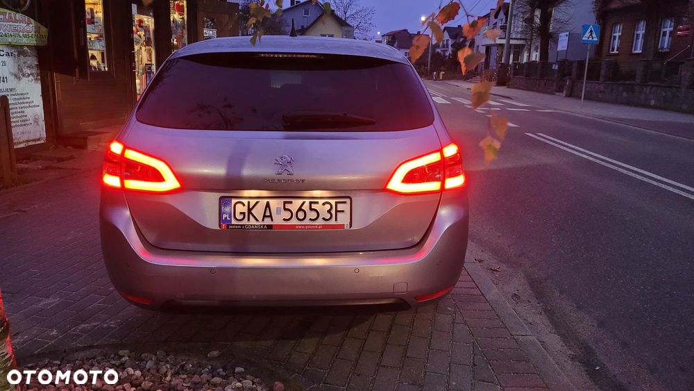 Peugeot 308 BlueHDi FAP 150 Stop&Start Automatik Allure - 14