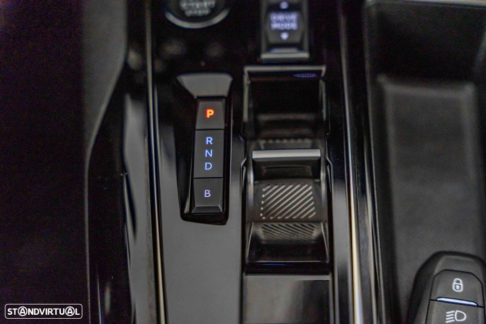 Peugeot 3008 1.6 Hybrid Allure Pack e-EAT8 - 35