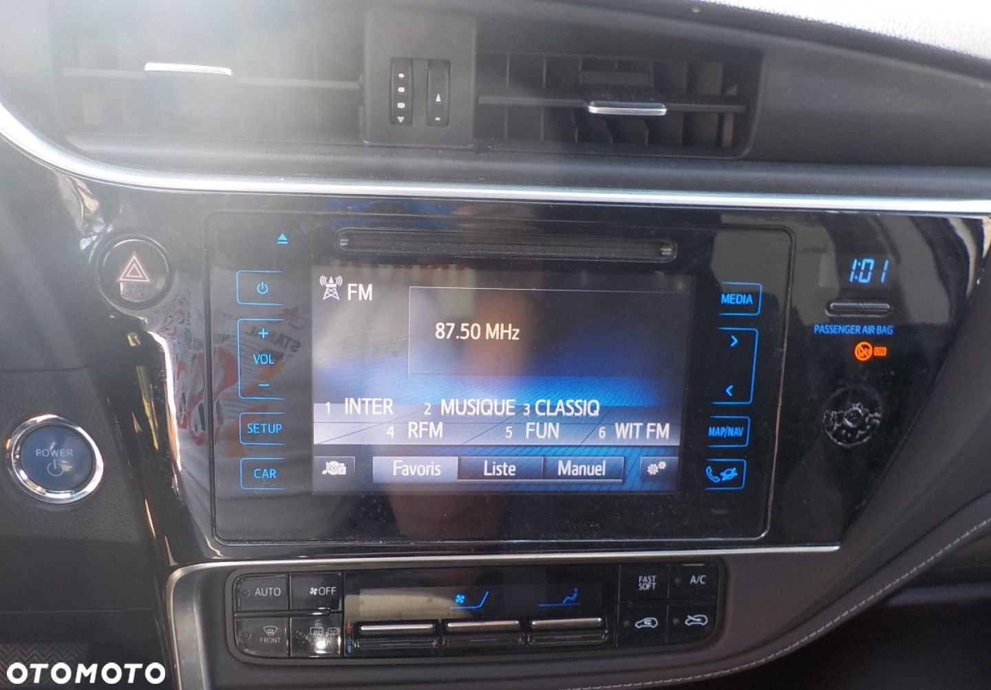 Toyota Auris - 22