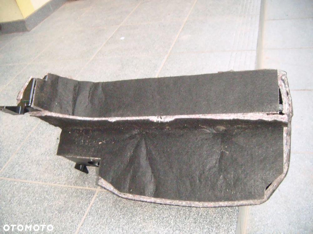 audi a6 c5  kombi 03r subwoofer 4b9035382 - 3