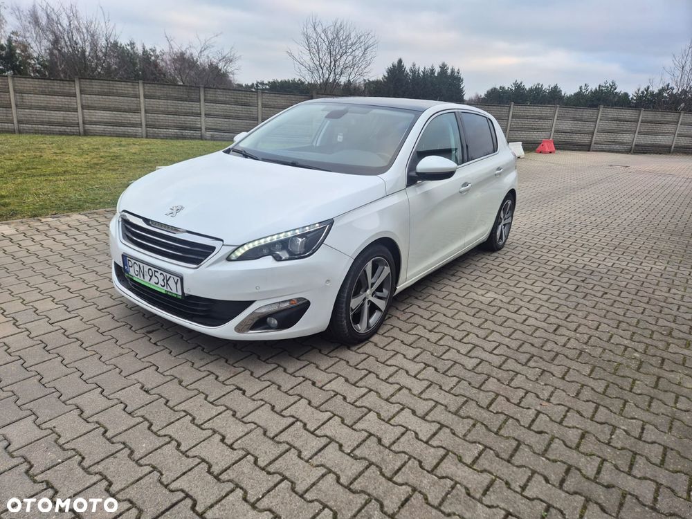 Peugeot 308 - 1