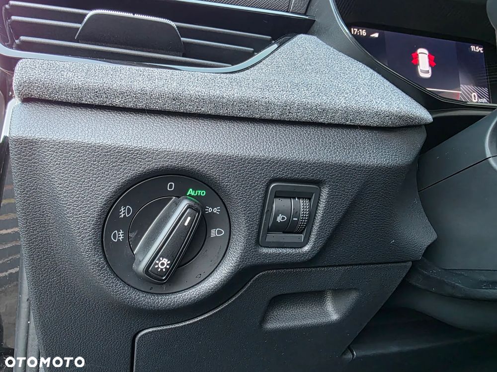 Skoda Kamiq 1.0 TSI Selection DSG - 28