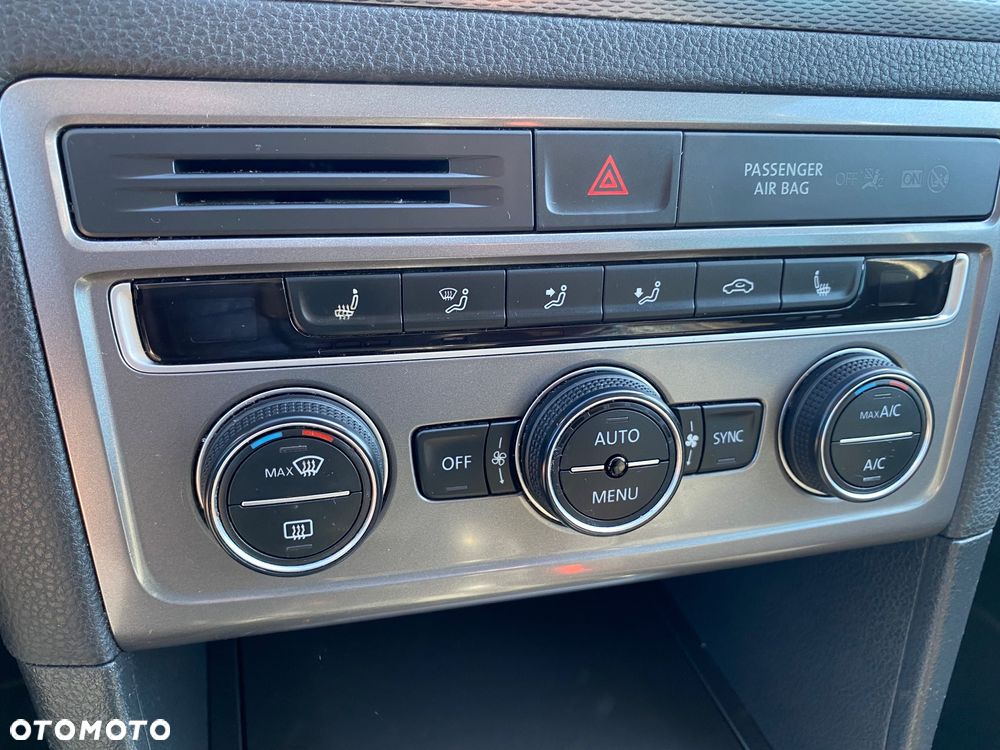 Volkswagen Golf Sportsvan 1.2 TSI BlueMotion Technology Lounge - 21