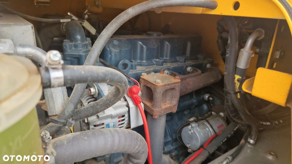 Ausa D 350 AHG - 16