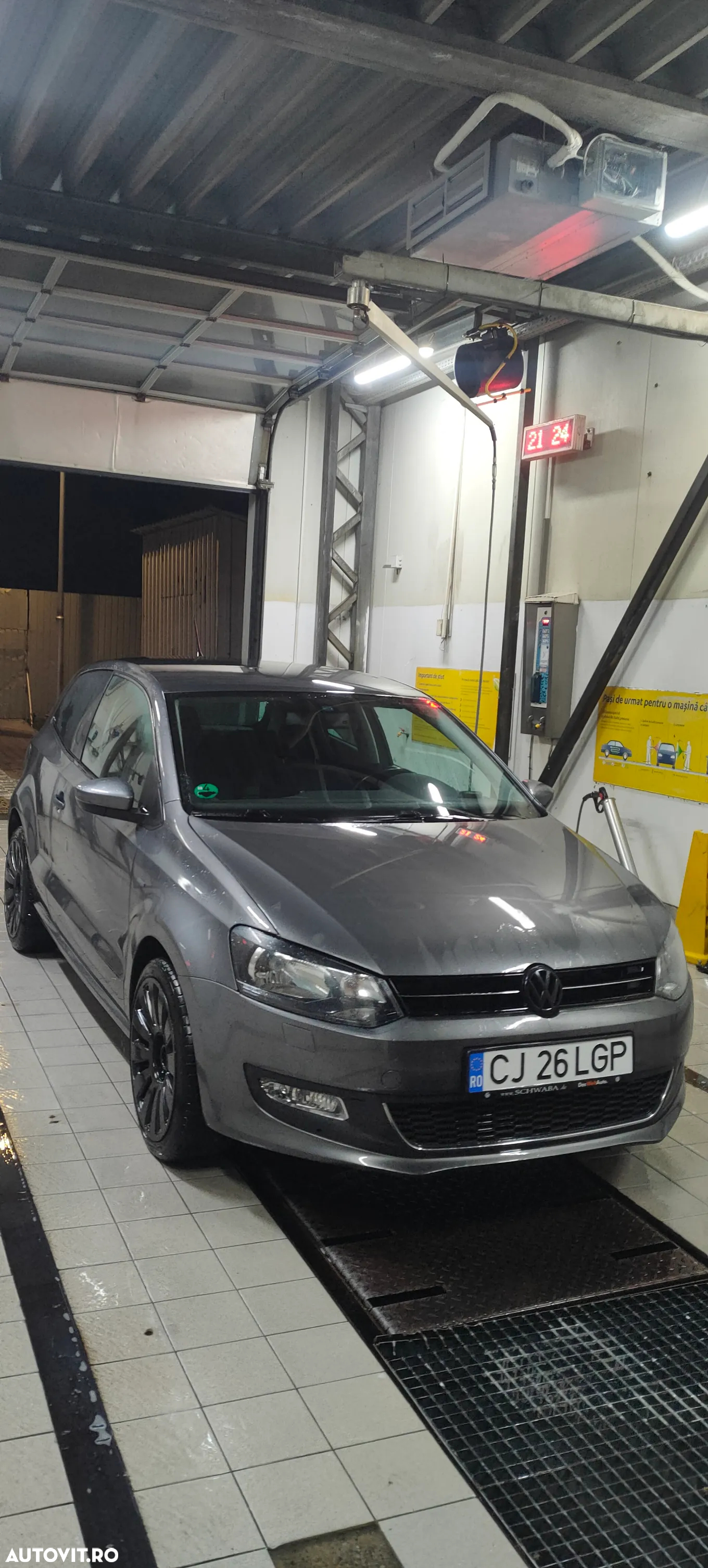 Volkswagen Polo 1.6 TDI Blue Motion Technology Life - 9