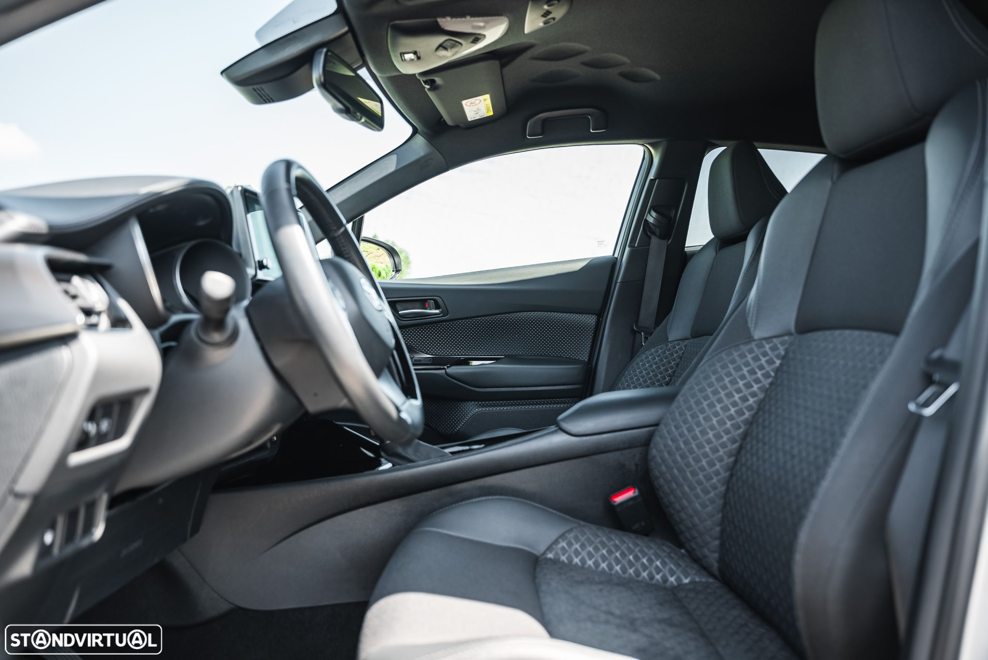 Toyota C-HR - 12