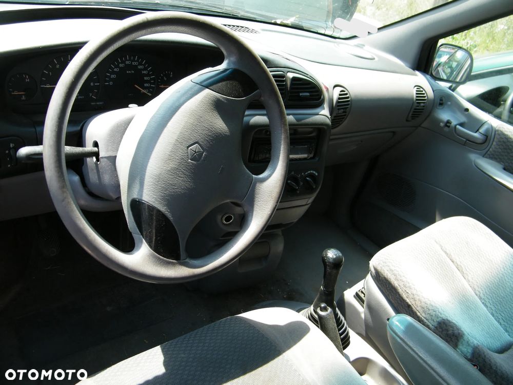 Chrysler Voyager III (95-00r.) 2.0 B 133KM silnik ECB skrzynia DDF - 5 SPD lakier PCNQCN. Cały na części - 5