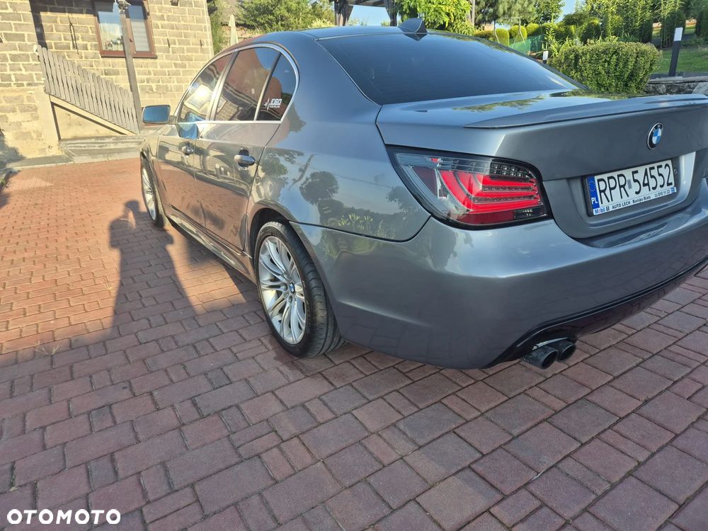 BMW Seria 5 540i - 10